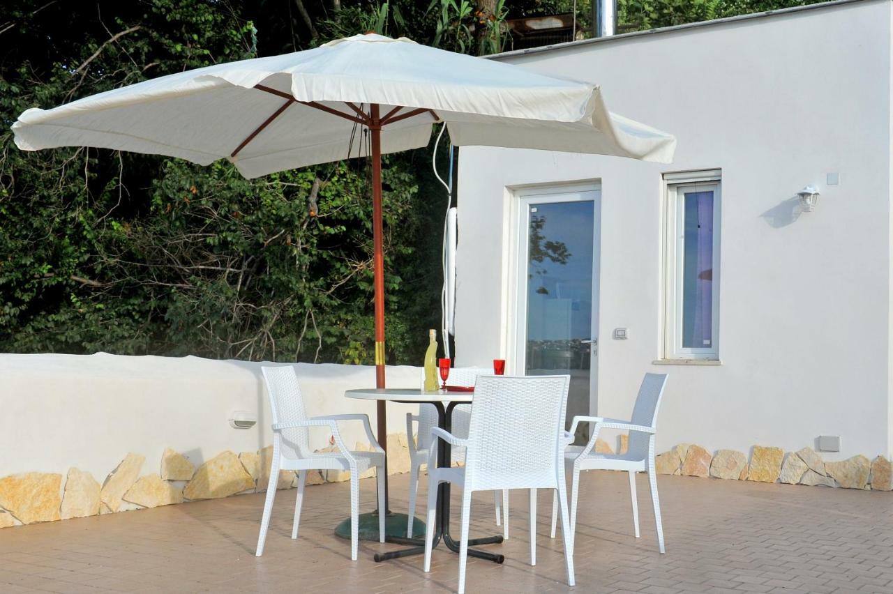 Casa Vacanze"Il Tramonto" โปรชิดา ภายนอก รูปภาพ